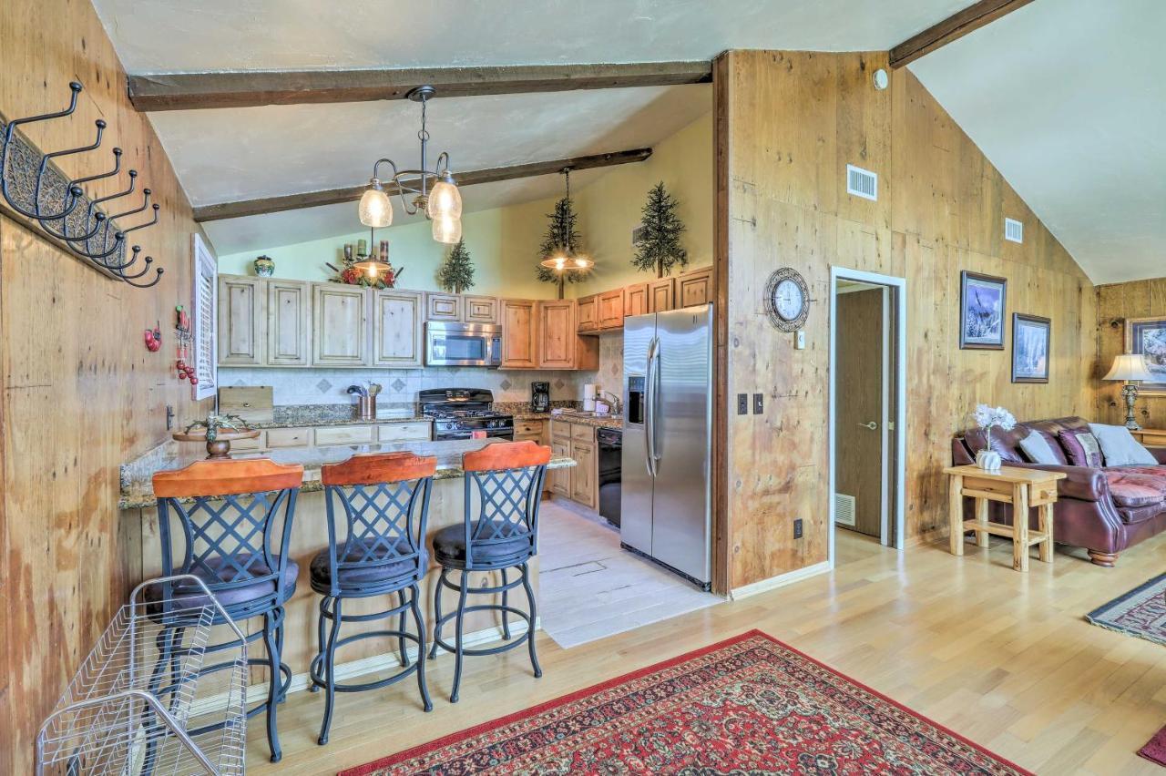 Flagstaff Townhome - Walk To Country Club And Pools! Luaran gambar