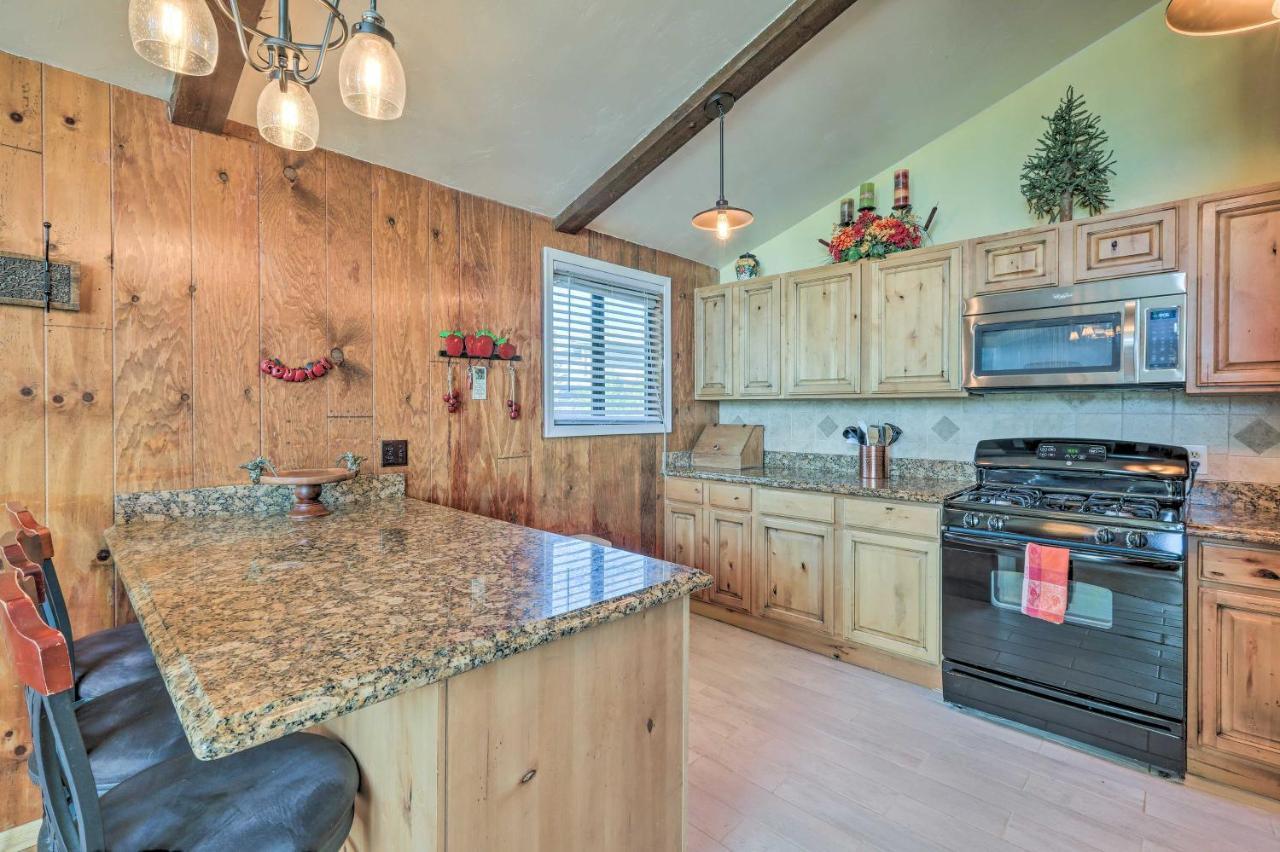 Flagstaff Townhome - Walk To Country Club And Pools! Luaran gambar